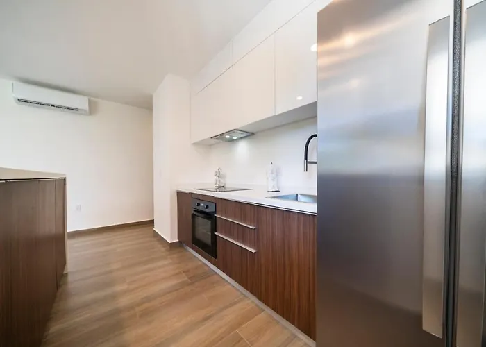 Modern In The Mayan Jungle In 1 Bedroom Apartment *